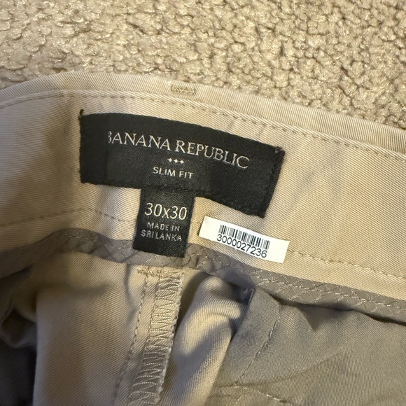 Banana Republic Men's Chinos in Grey and Khaki both pairs for one price - Picture 3 of 4